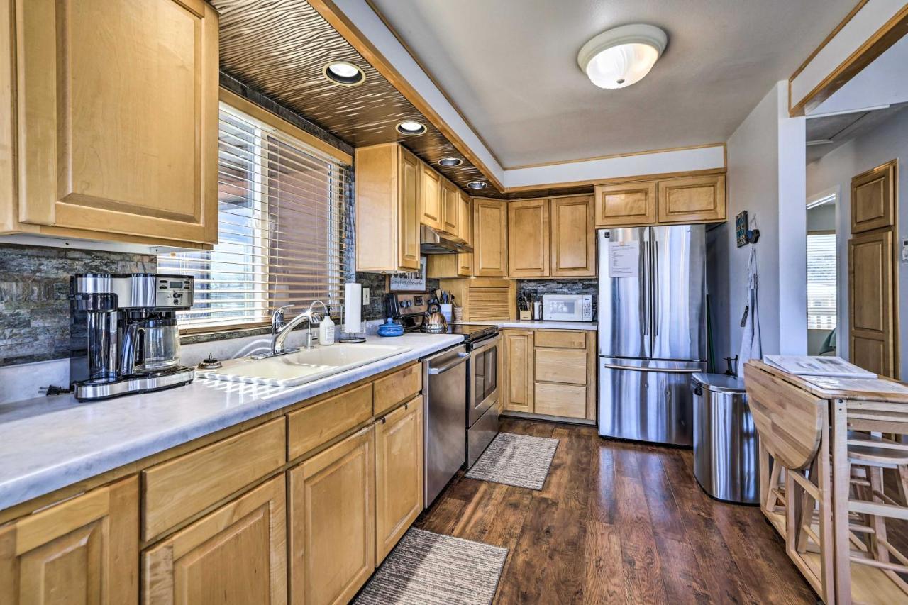 Stunning Utah Home About 30 Mi To Zion Natl Park Apple Valley Экстерьер фото