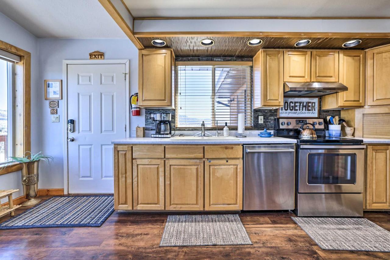 Stunning Utah Home About 30 Mi To Zion Natl Park Apple Valley Экстерьер фото